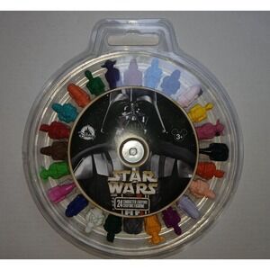 Disney Park France Exclusive Star Wars 24 Character Crayon Set